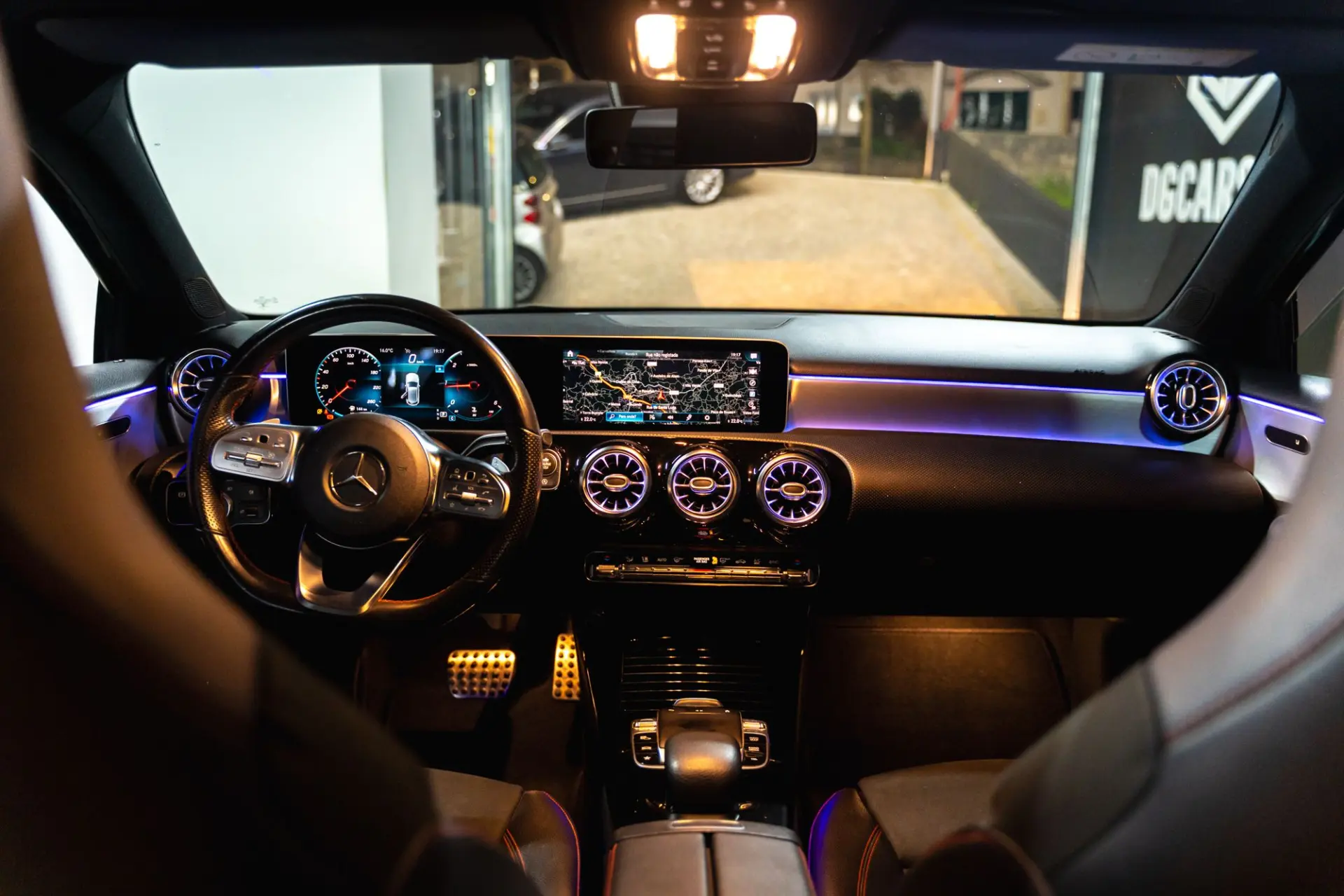 Mercedes-Benz A 180 d AMG Line Aut. 13