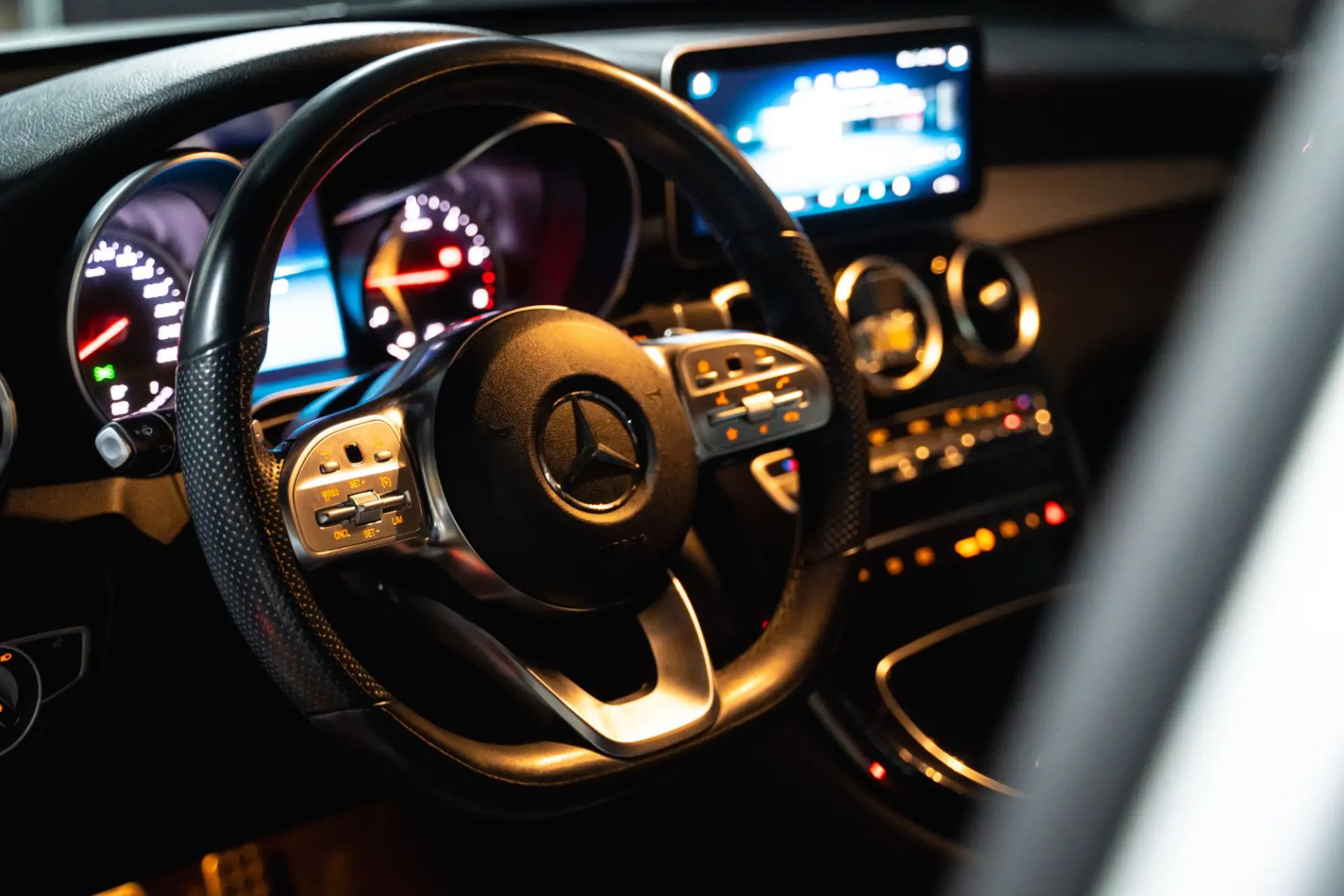 Mercedes-Benz GLC 300 d Coupé 4Matic 5