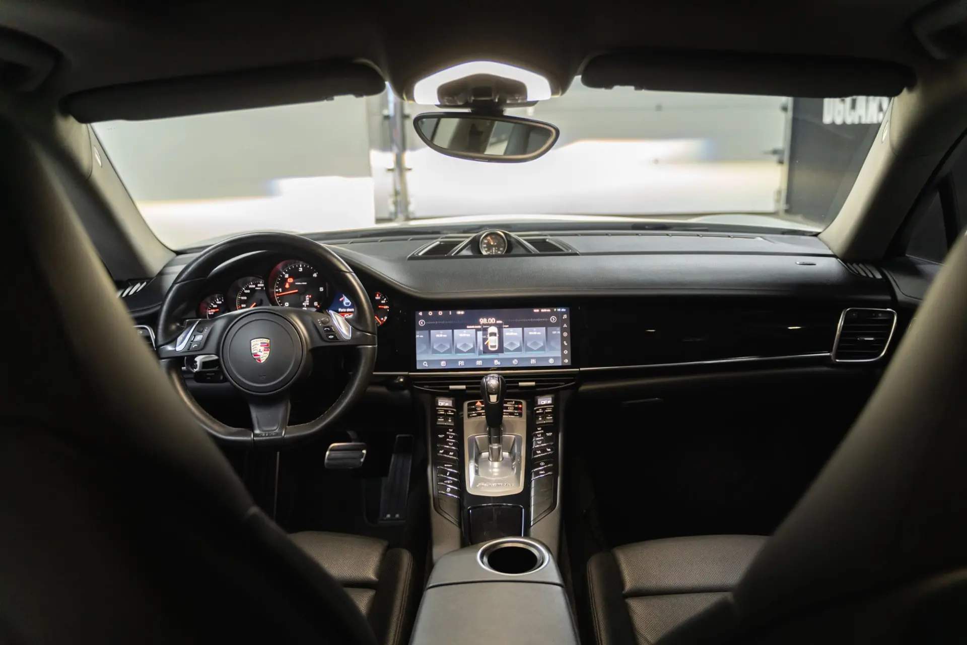 Porsche Panamera Standard 21