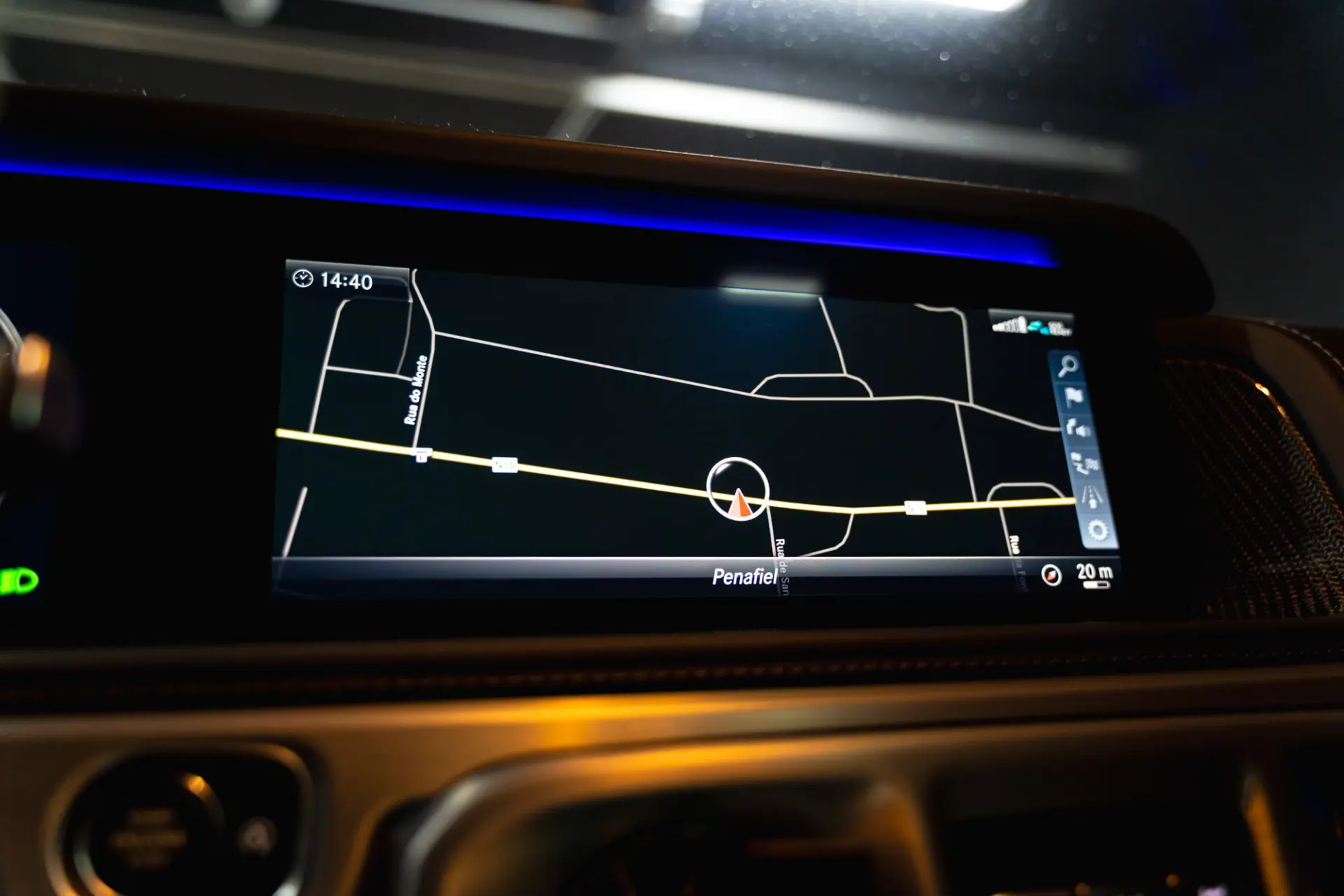 Mercedes-Benz G 63 AMG Standard 9