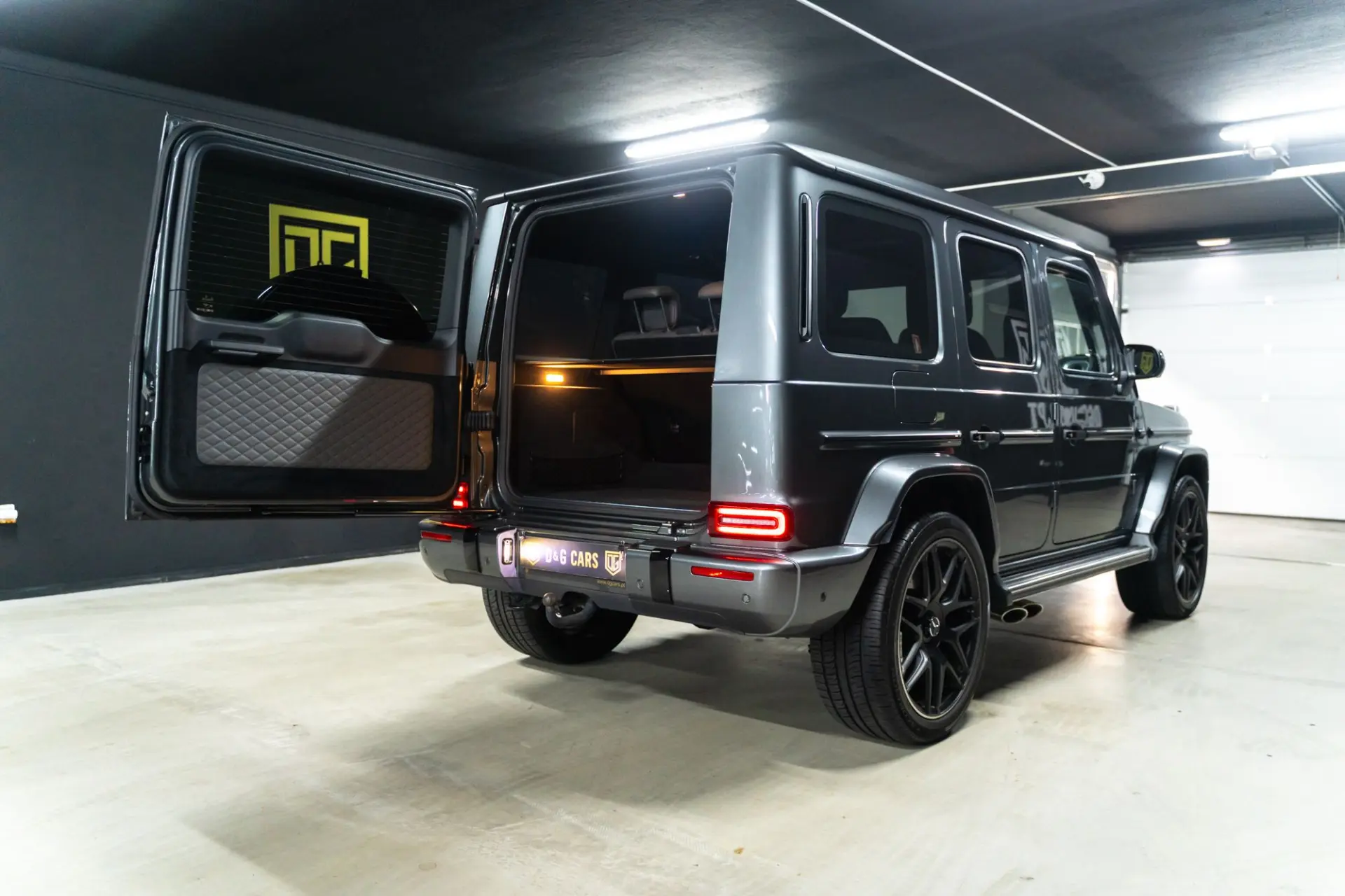 Mercedes-Benz G 63 AMG Standard 36