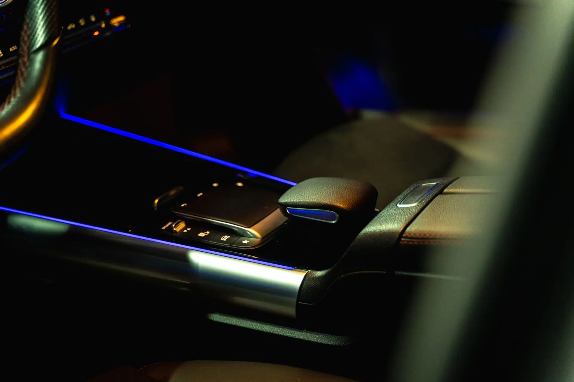 Mercedes-Benz GLA 250 e 8G-DCT AMG Line 11