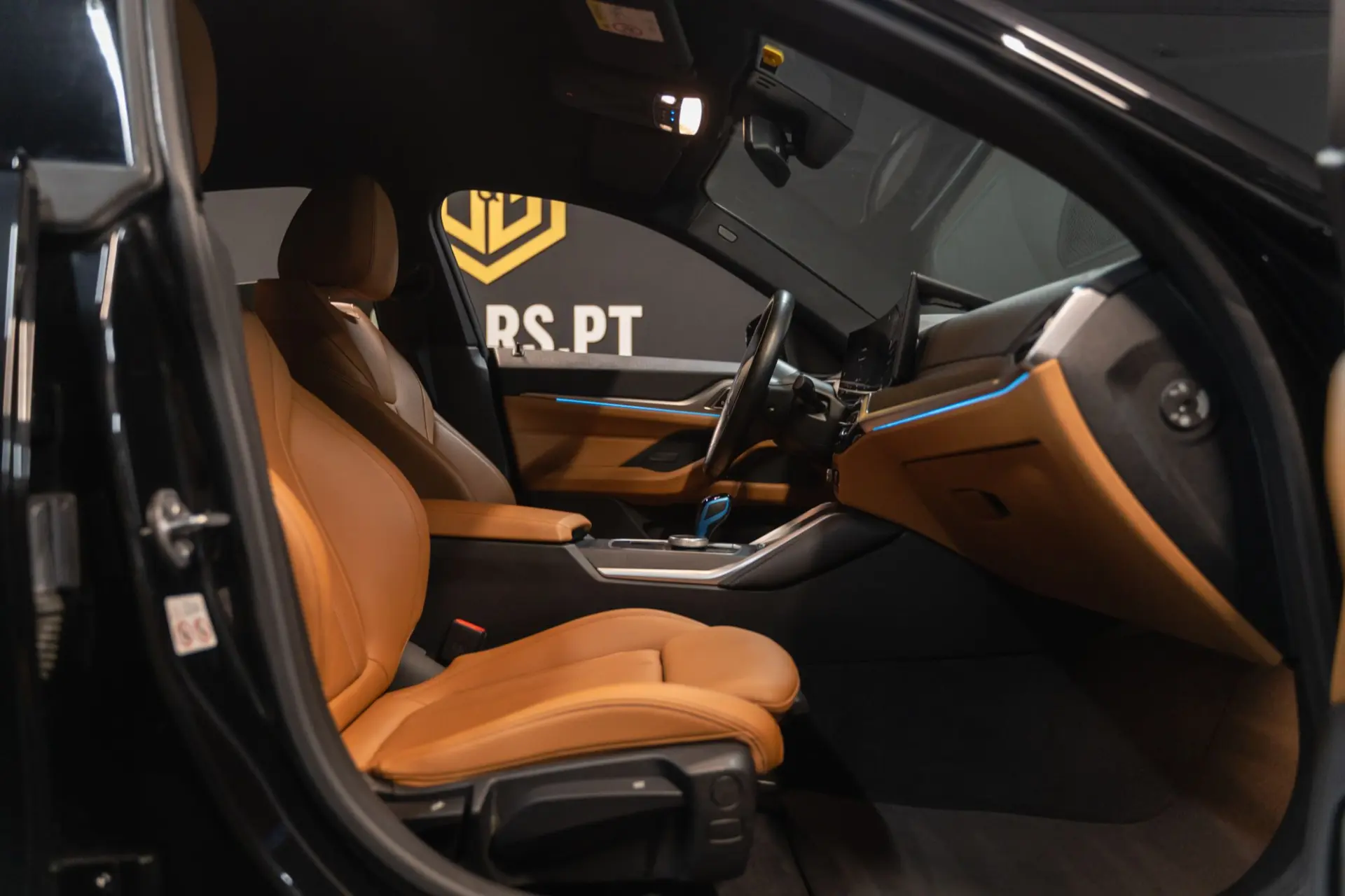 BMW i4 eDrive40 Pack Desportivo M 17