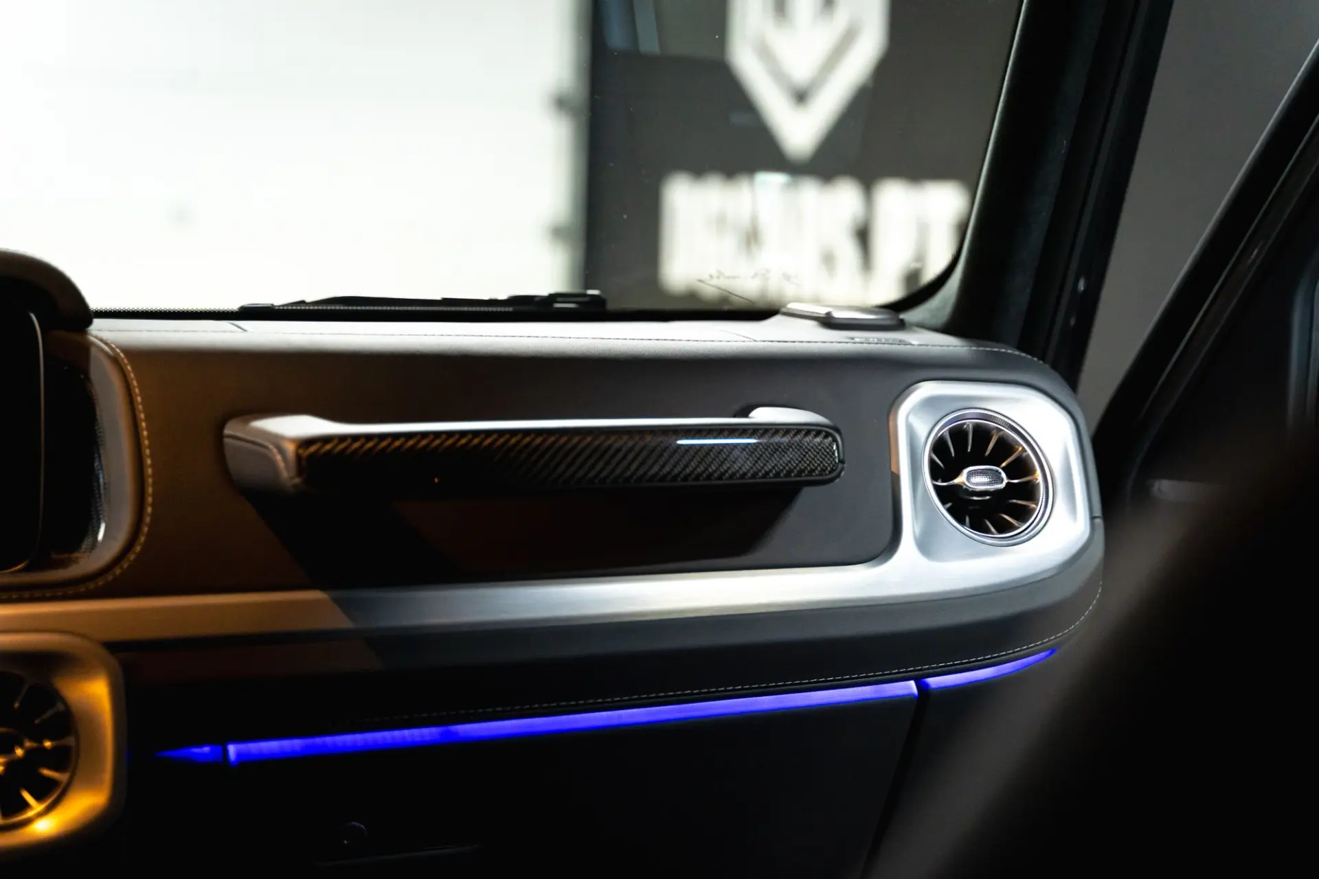 Mercedes-Benz G 63 AMG Standard 26