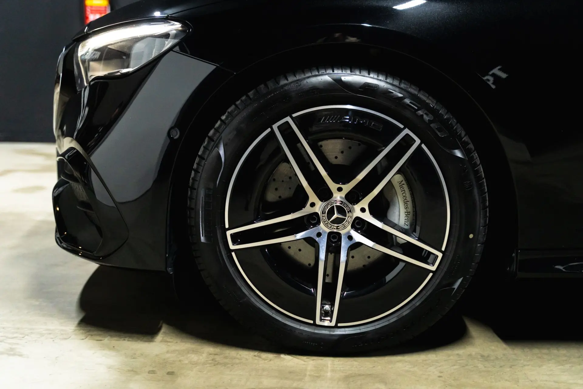 Mercedes-Benz E 300 de 3