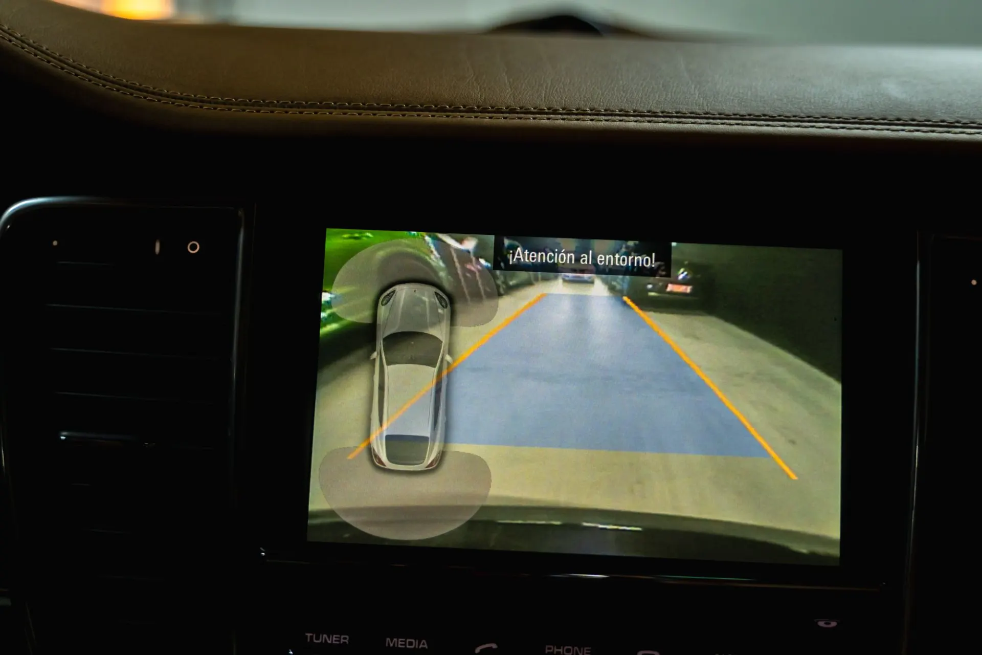 Porsche Panamera Turbo S PDK 15