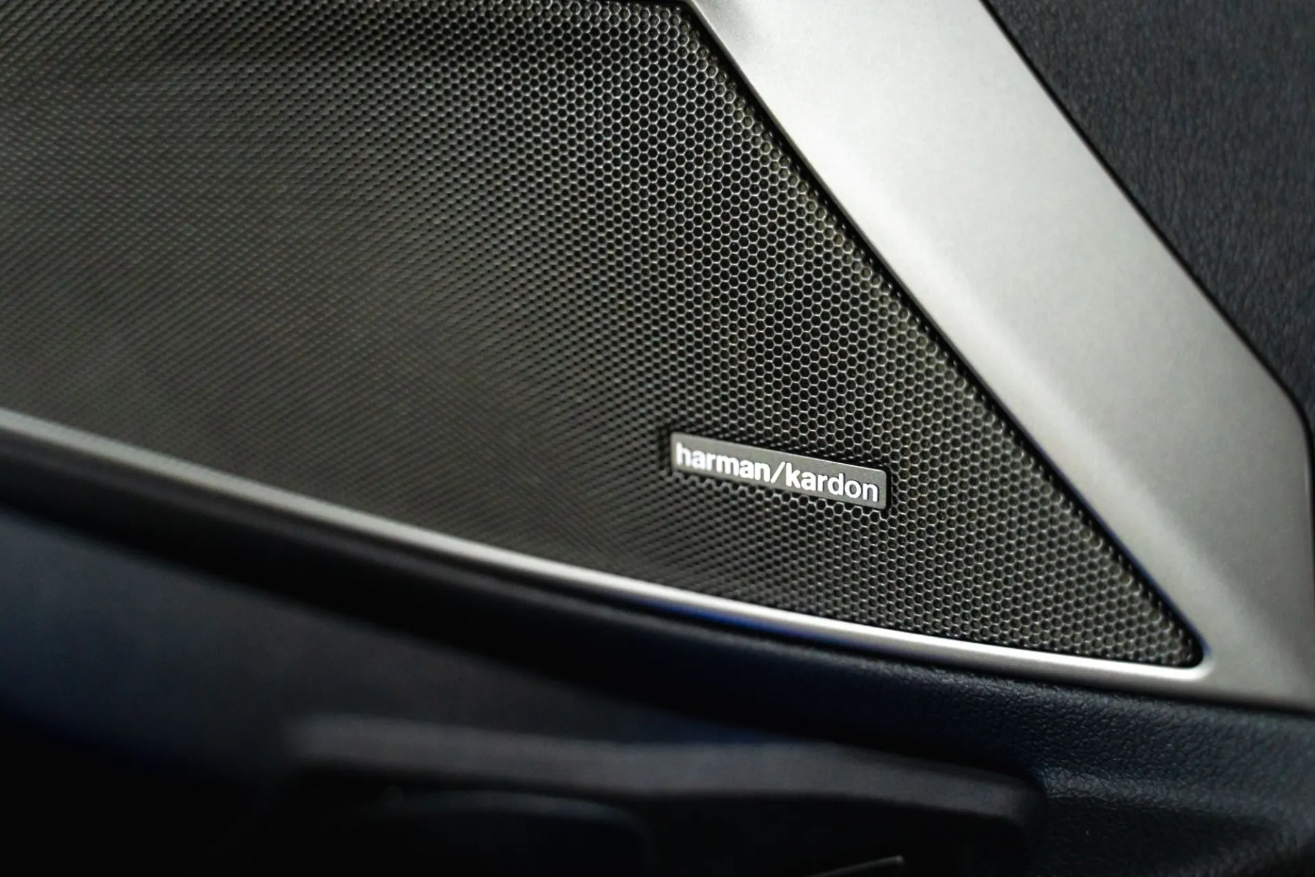 BMW M3 Competition 13