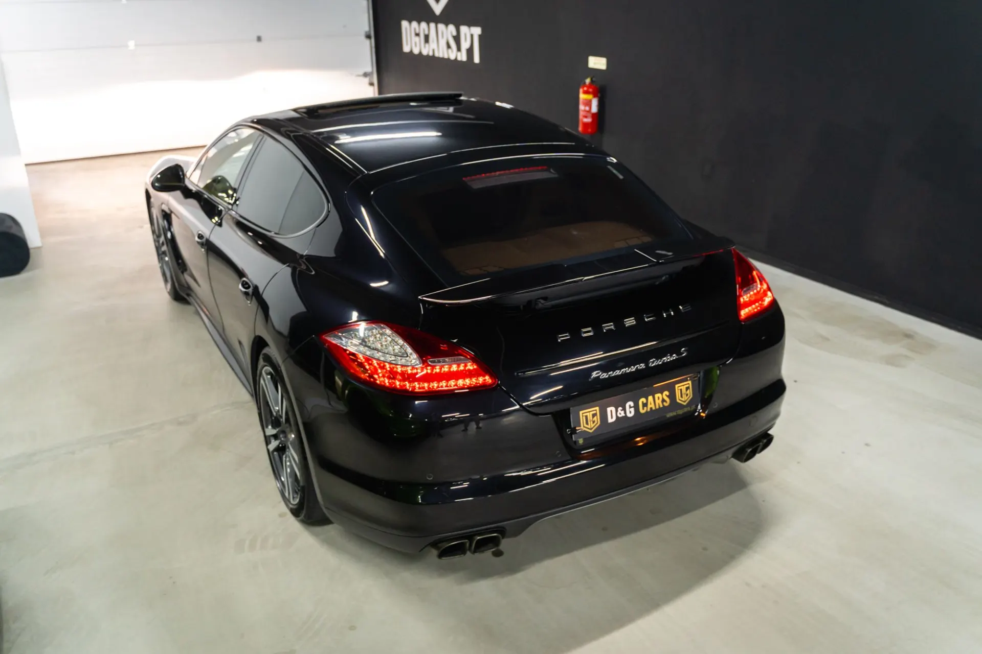 Porsche Panamera Turbo S PDK 3