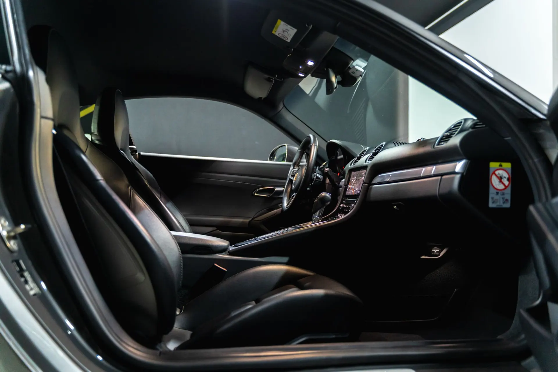 Porsche 718 Cayman 2.0 PDK 17