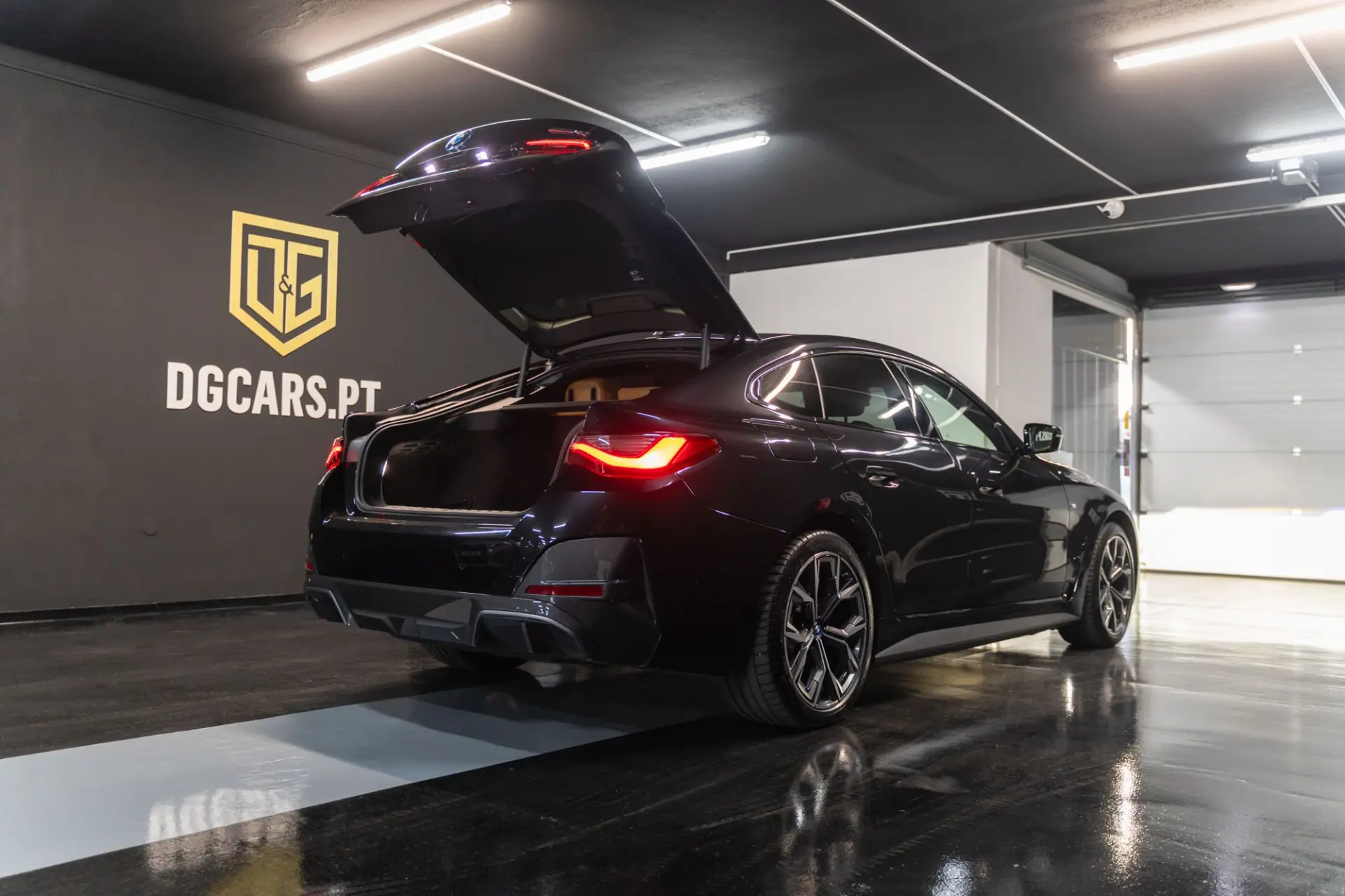 BMW i4 eDrive40 Pack Desportivo M 21