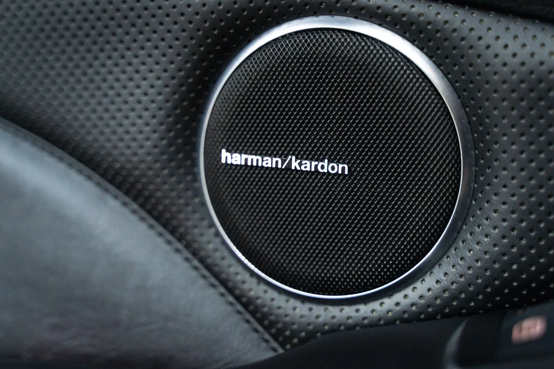 Mercedes-Benz SLK 55 AMG Outro 9