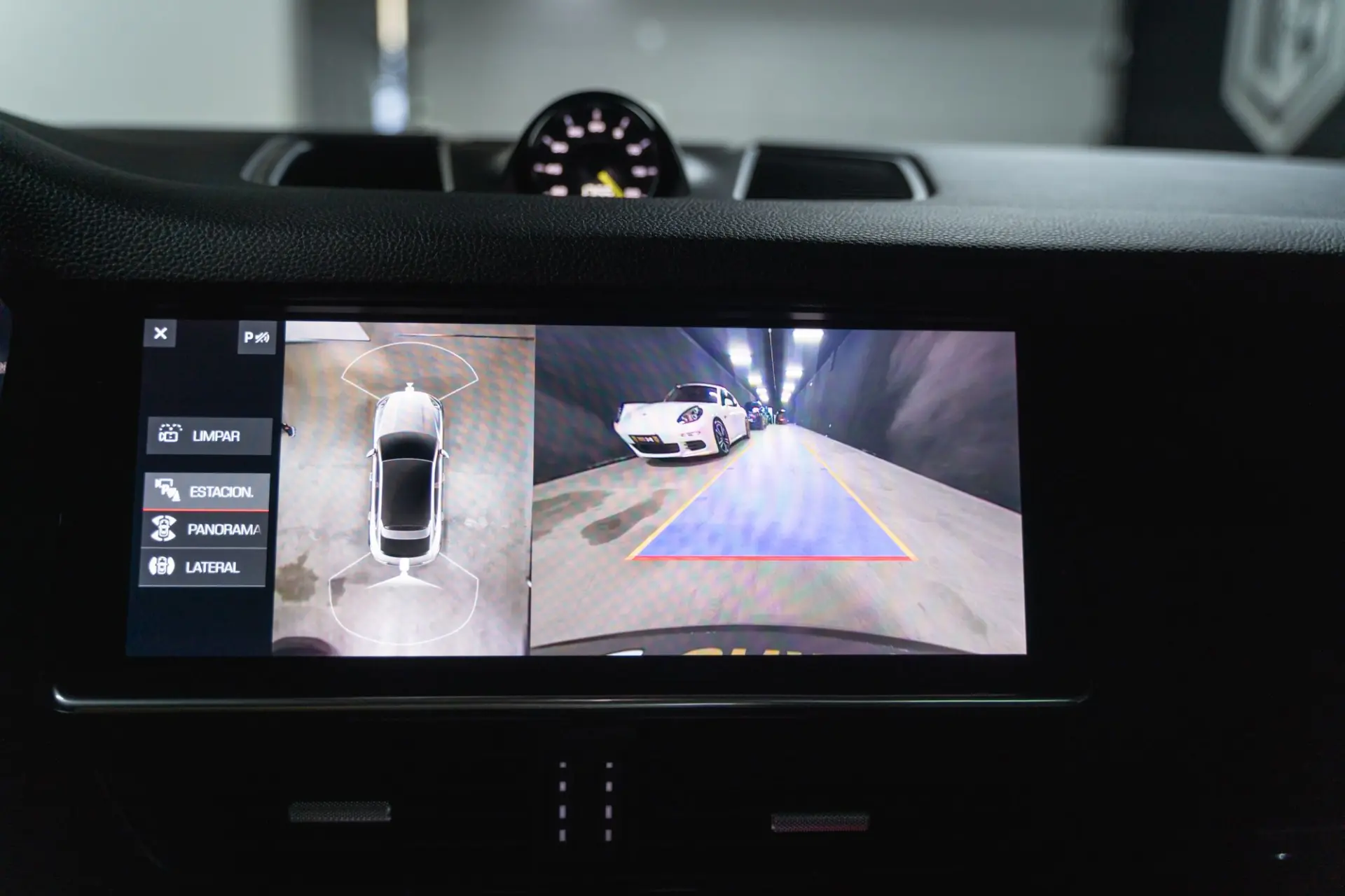 Porsche Cayenne Coupé E-Hybrid 11