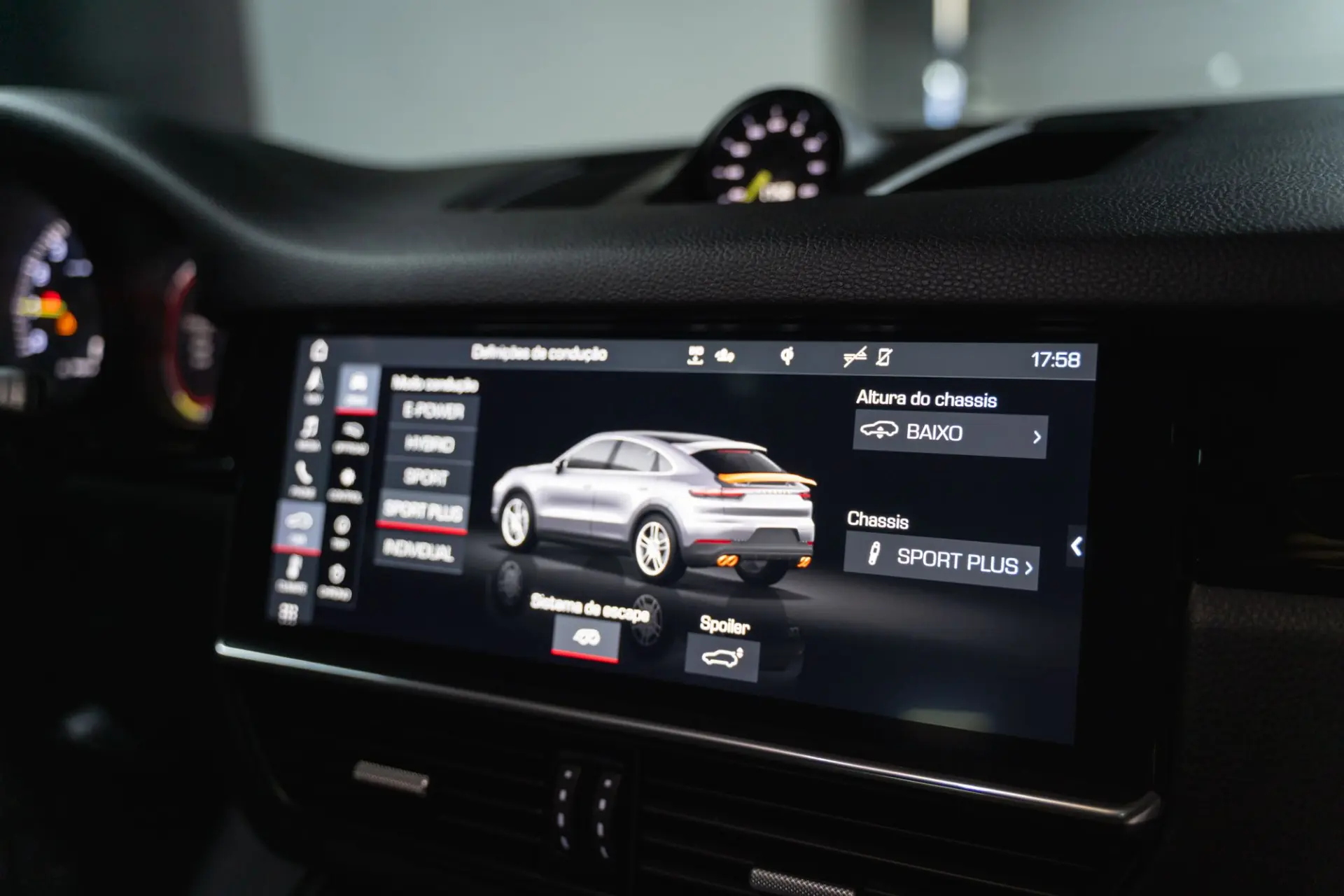 Porsche Cayenne Coupé E-Hybrid 20