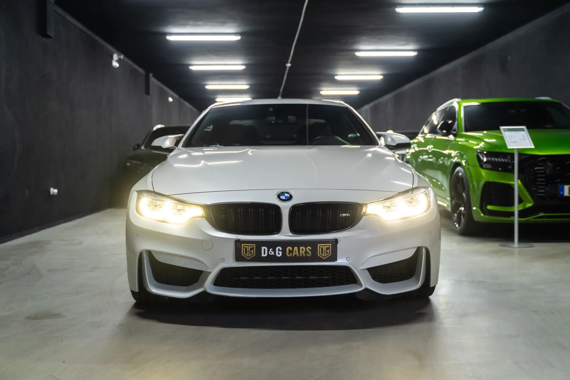 BMW M4 Auto 25