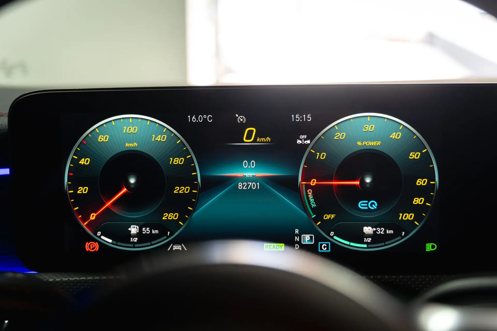 Mercedes-Benz CLA 250 e 8G-DCT AMG Line 9