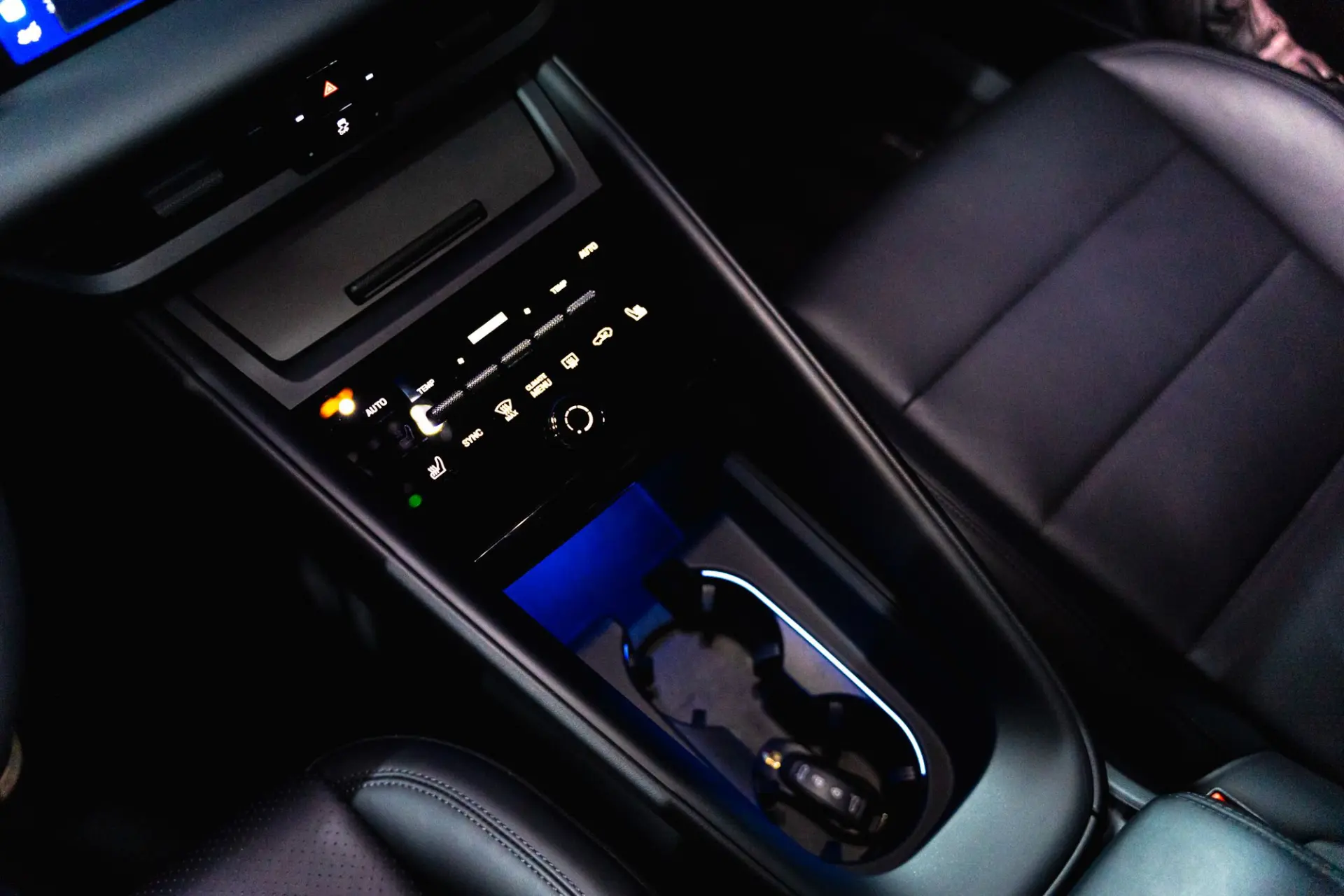 Porsche Macan Electric 4 22