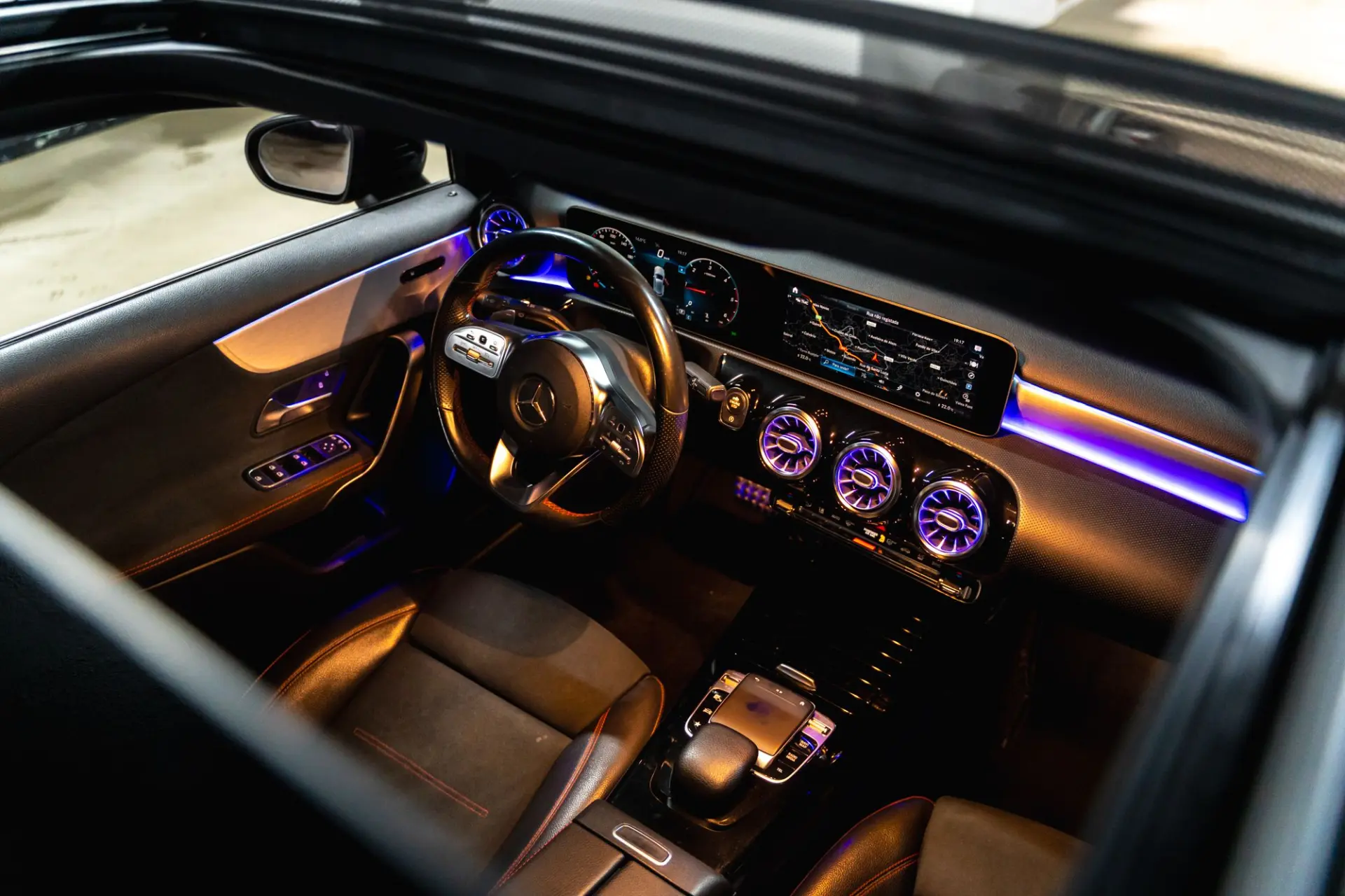 Mercedes-Benz A 180 d AMG Line Aut. 14