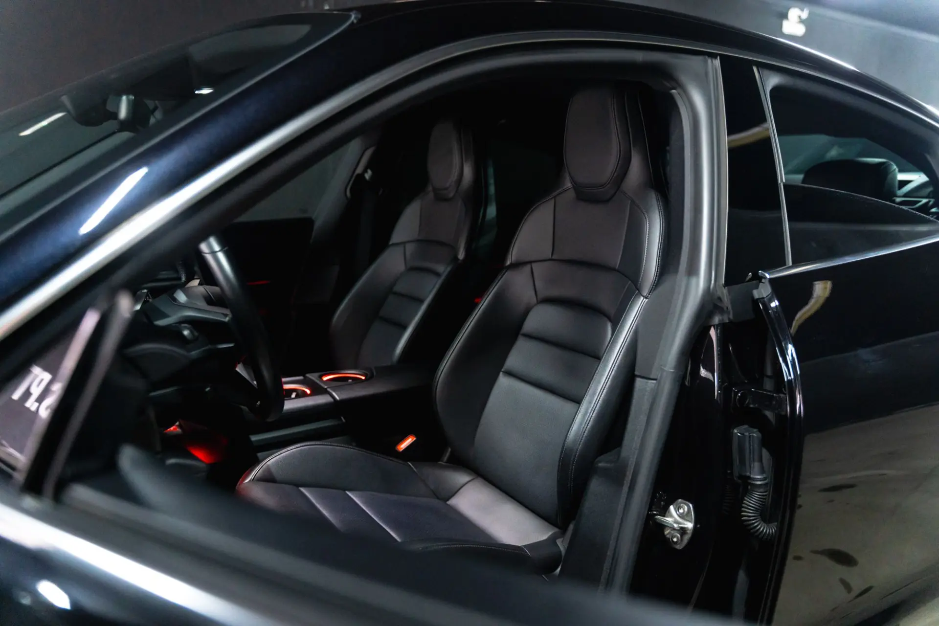 Porsche Taycan 4S 10