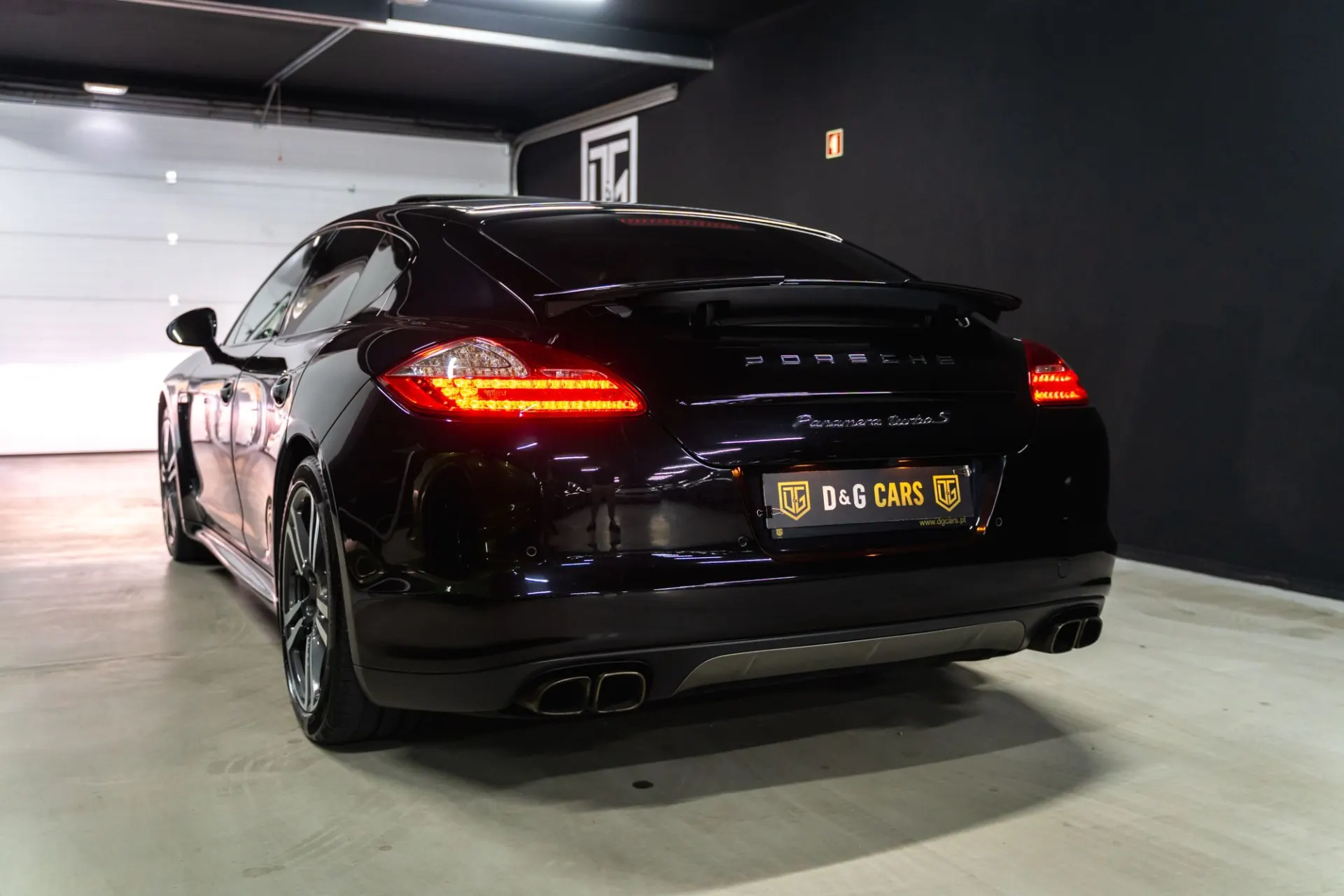 Porsche Panamera Turbo S PDK 5