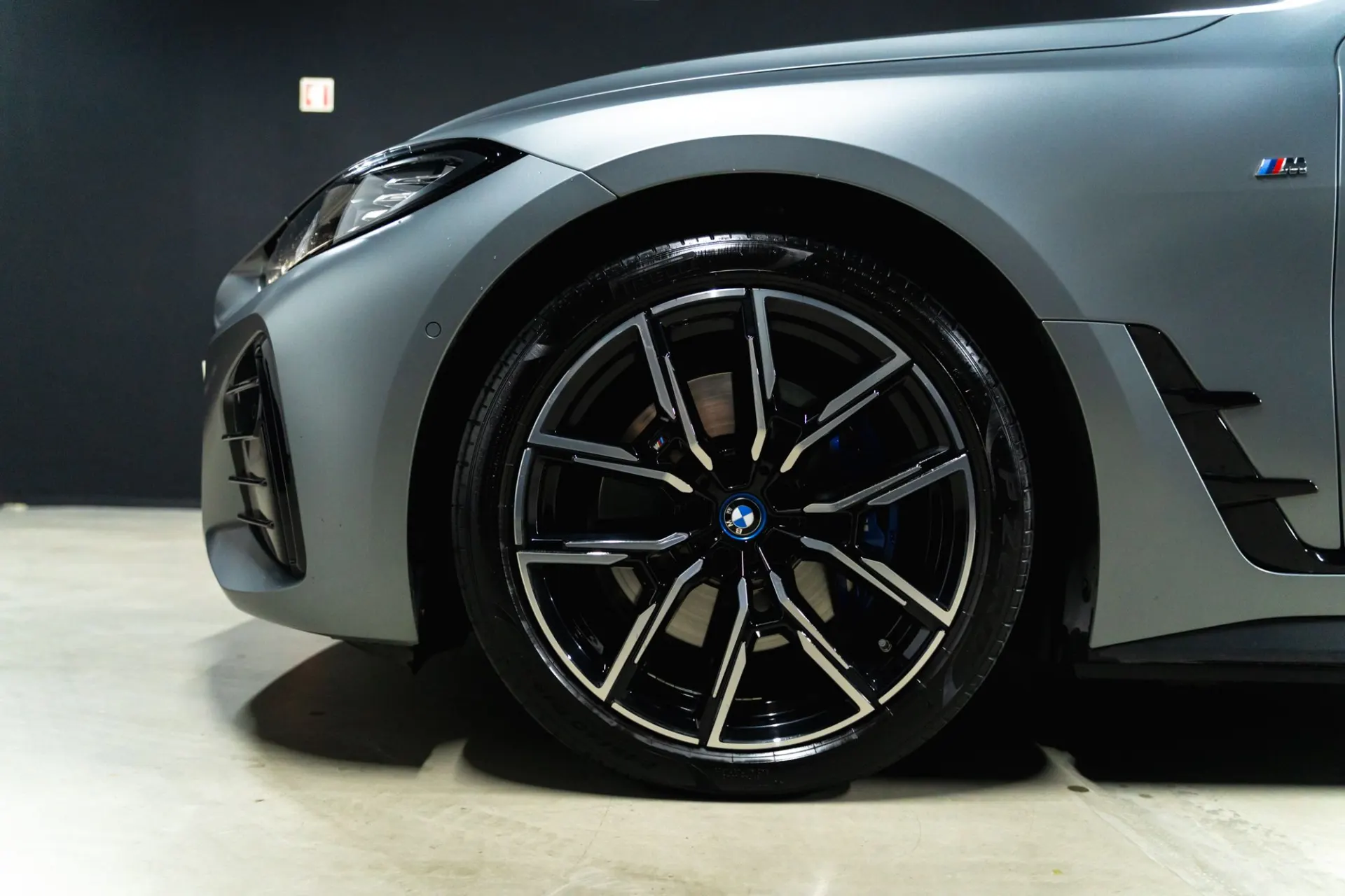 BMW i4 eDrive40 Pack Desportivo M Pro 4