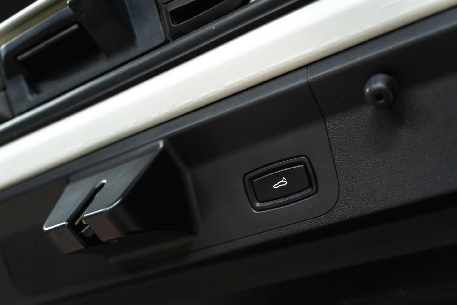 Porsche Panamera 4 S 24