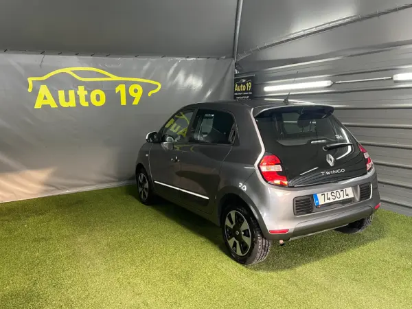Renault Twingo 1.0 SCe Dynamique 8