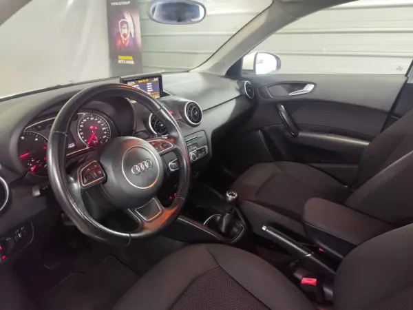 Audi A1 Sportback 1.4 TDI Design 18