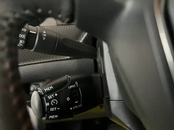 Peugeot e-208 50 kWh Active Pack 12