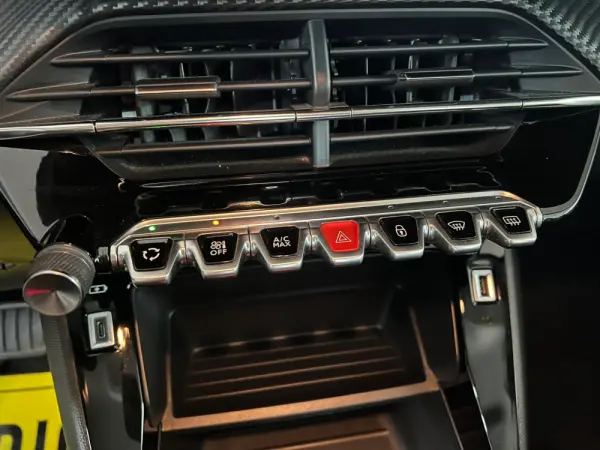 Peugeot e-208 50 kWh Active Pack 16