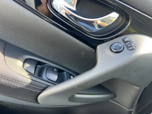 Nissan Qashqai 1.2 DIG-T Tekna Bose 25