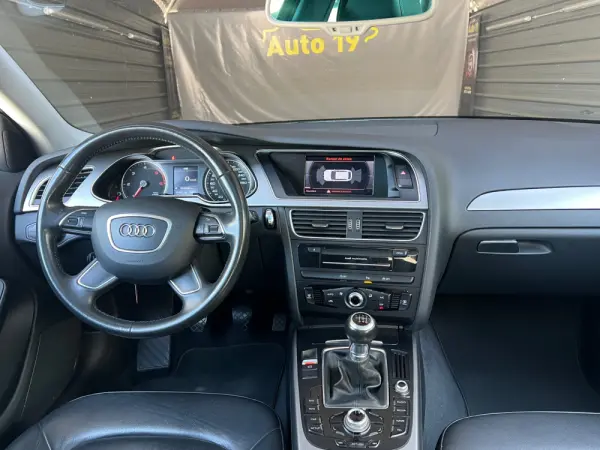 Audi A4 Avant 2.0 TDI Business Line Advance 14