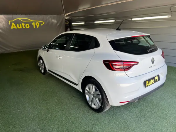 Renault Clio 1.0 TCe Exclusive 8