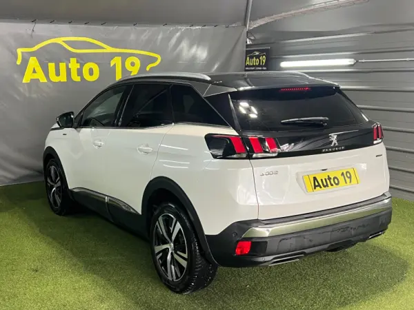 Peugeot 3008 1.2 PureTech GT Line 8