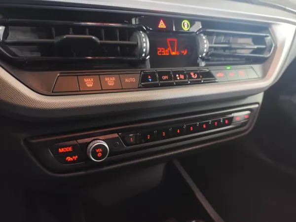 BMW 116 d Corporate Edition Auto 15