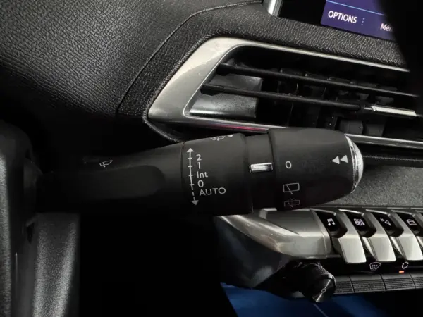 Peugeot 3008 PureTech 130 Stop & Start GPF Allure 13