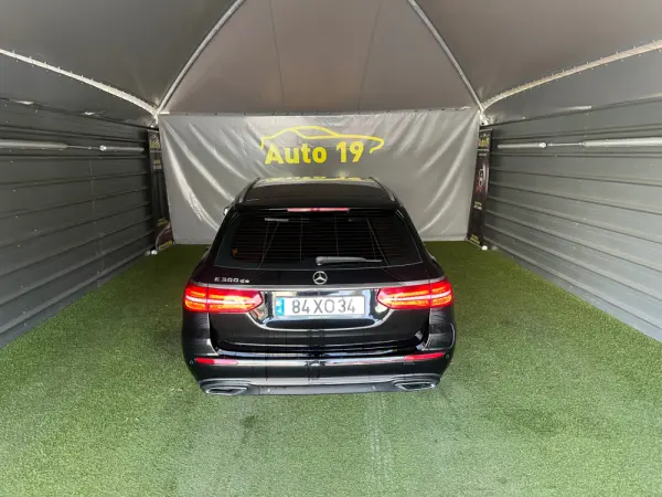 Mercedes-Benz E 300 de Exclusive Line 7