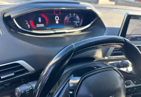 Peugeot 3008 1.5 BlueHDi Allure Pack 4