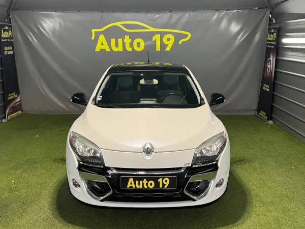 Renault Mégane Coupe 1.5 dCi Bose Edition SS 5