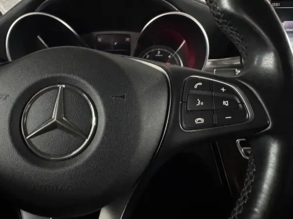 Mercedes-Benz GLC 220 d 4Matic 11