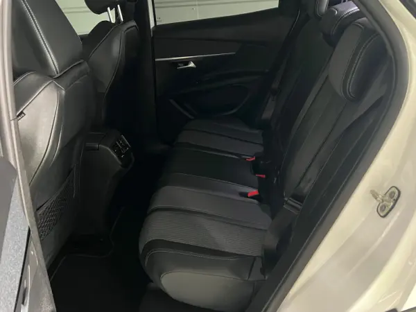 Peugeot 3008 1.2 PureTech Allure Pack EAT8 20