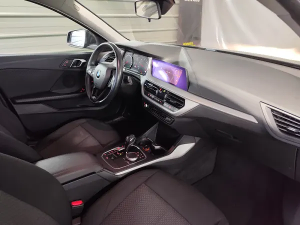 BMW 116 d Corporate Edition Auto 10