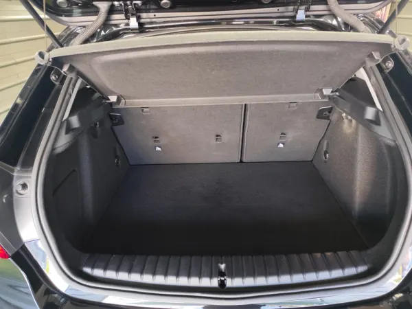 BMW 116 d Corporate Edition Auto 26