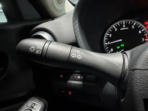 Nissan Juke 1.0 DIG-T N-Connecta NAV. 11