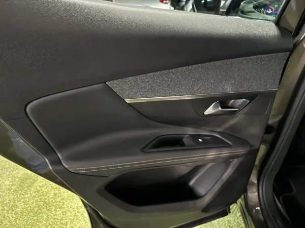 Peugeot 3008 1.2 PureTech GT 37