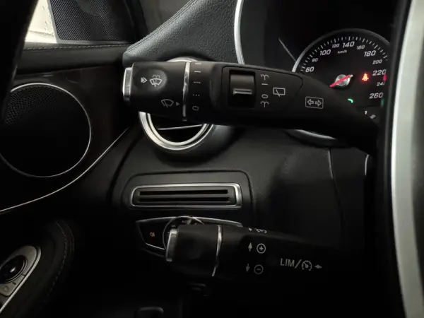 Mercedes-Benz GLC 220 d 4Matic 12