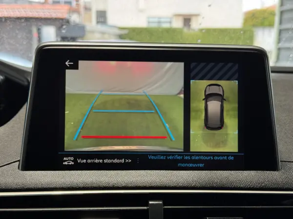 Peugeot 3008 PureTech 130 Stop & Start GPF Allure 15