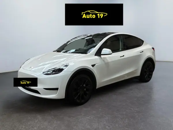 Tesla Model Y 6