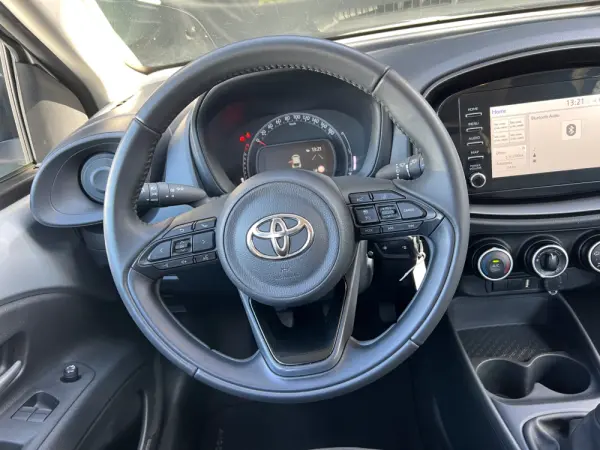 Toyota Aygo X 1.0 Play 16