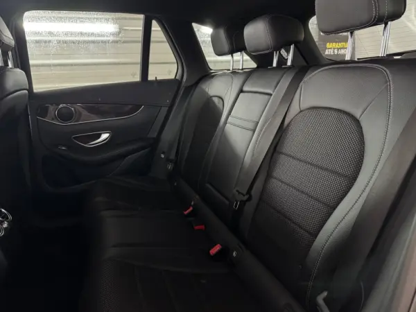 Mercedes-Benz GLC 220 d 4Matic 26