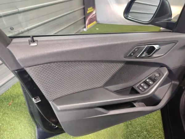 BMW 116 d Corporate Edition Auto 31